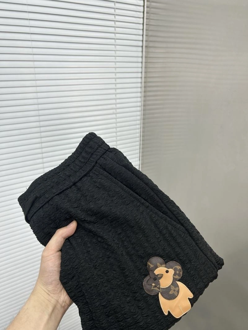 Vibrant Louis Vuitton Long Pants 134992