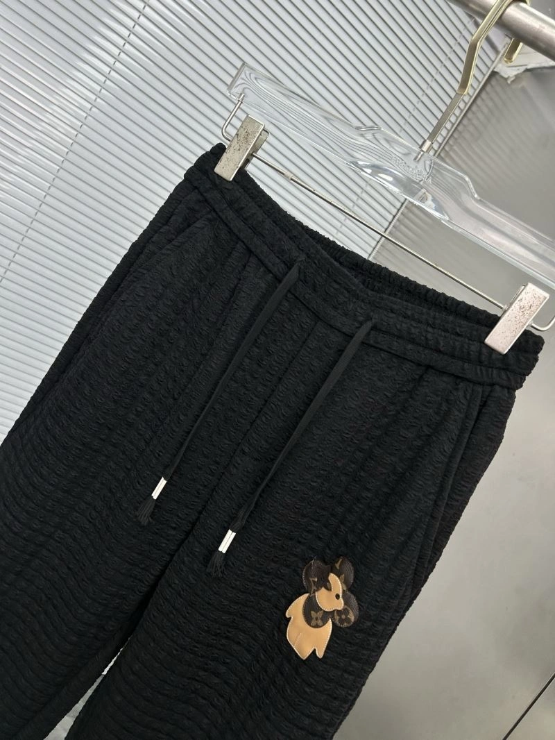 Vibrant Louis Vuitton Long Pants 134992