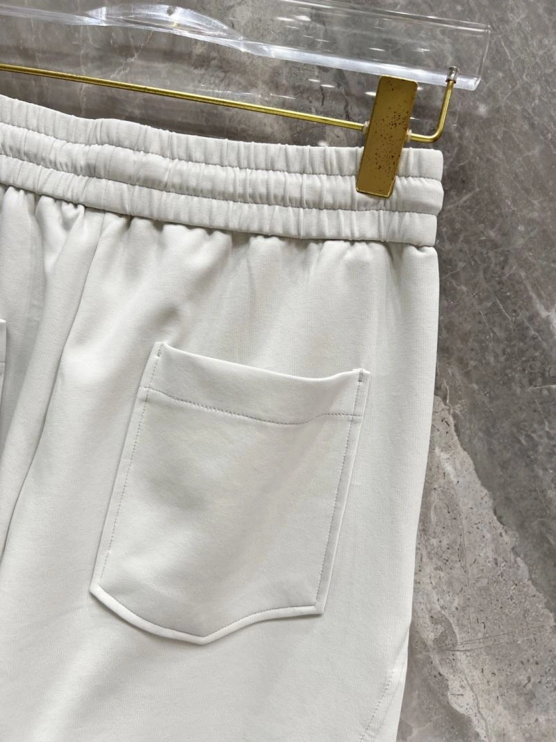 Fashionable Louis Vuitton Long Pants 135008