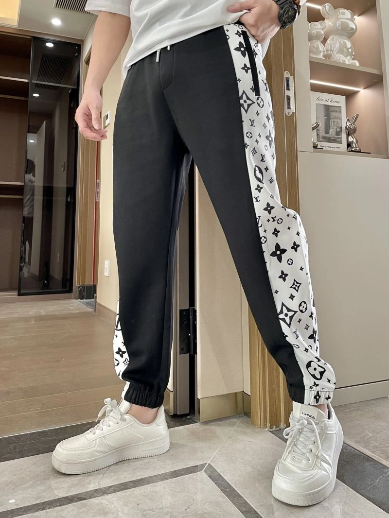 Versatile Louis Vuitton Long Pants 134987