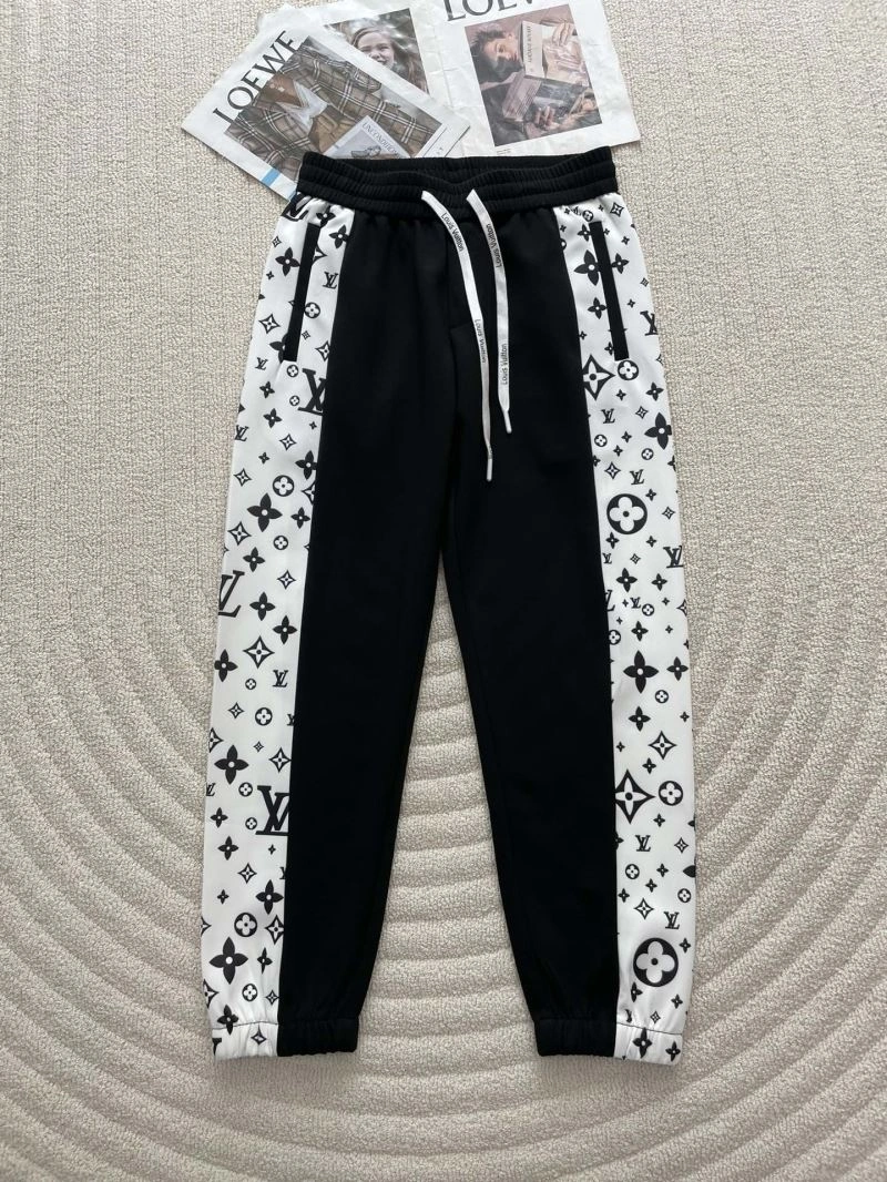 Versatile Louis Vuitton Long Pants 134987