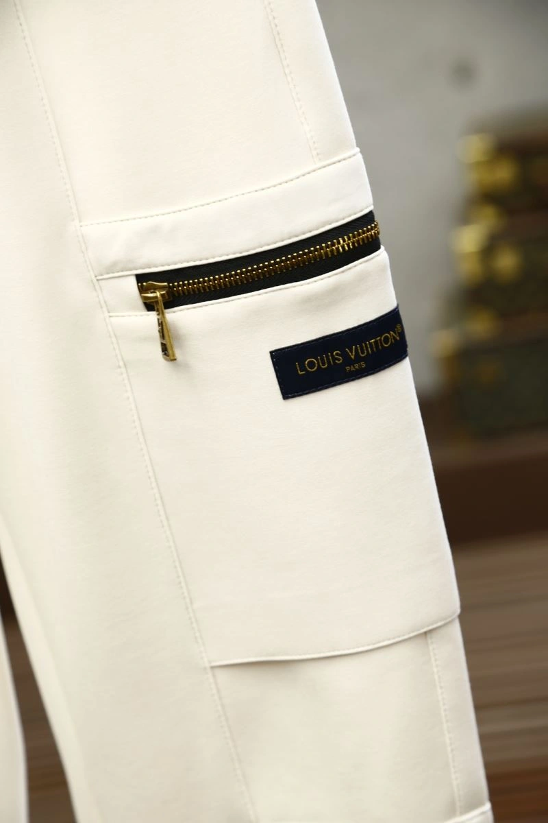 Louis Vuitton Long Pants Sporty 134974