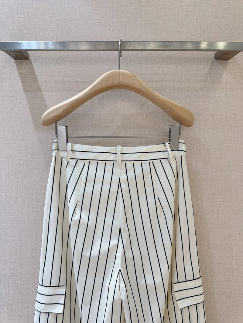 Louis Vuitton Long Pants Sporty 131397