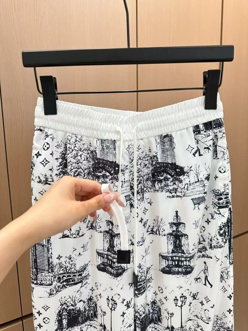 Louis Vuitton Long Pants ModernLook 131396