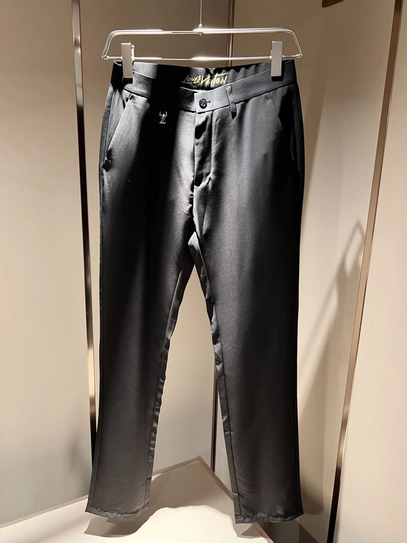 Louis Vuitton Long Pants Chic 134031