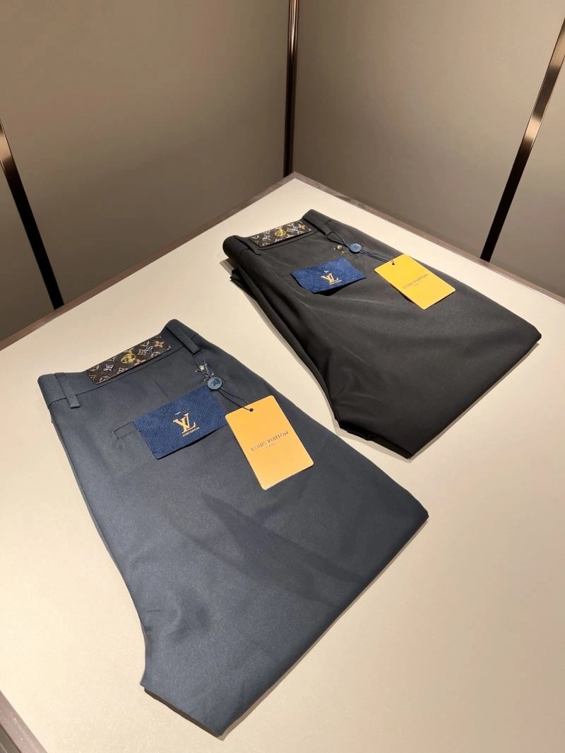 Louis Vuitton Long Pants Chic 134031