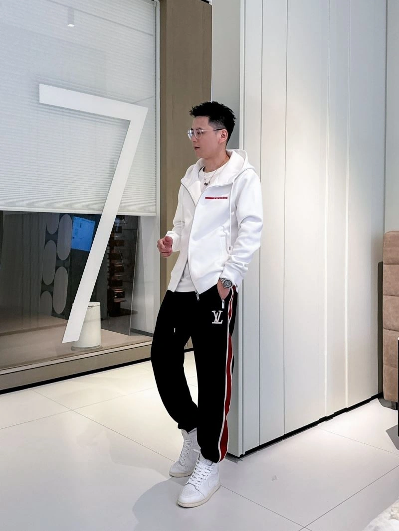 Flexible Louis Vuitton Long Pants 134023