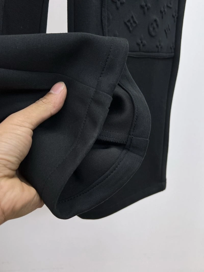 Stylish Louis Vuitton Long Pants 134002