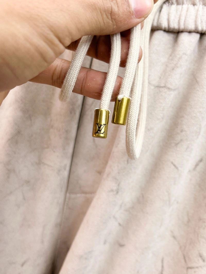 Louis Vuitton Long Pants UrbanStyle 134000