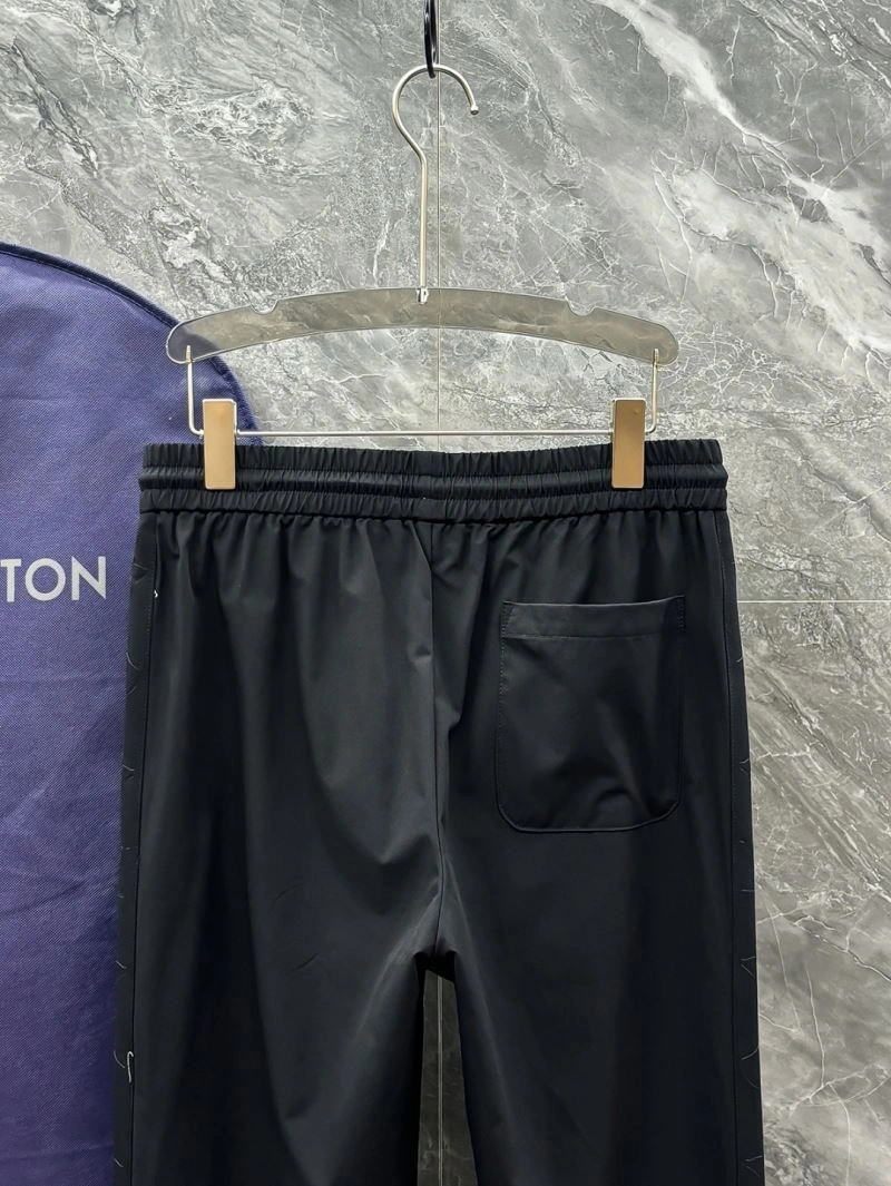 EyeCatching Louis Vuitton Long Pants 133977