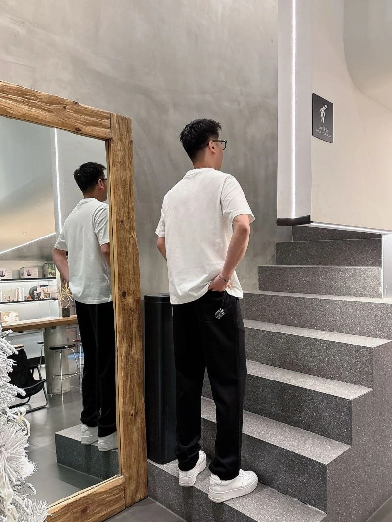 Louis Vuitton Long Pants Breathable 133054