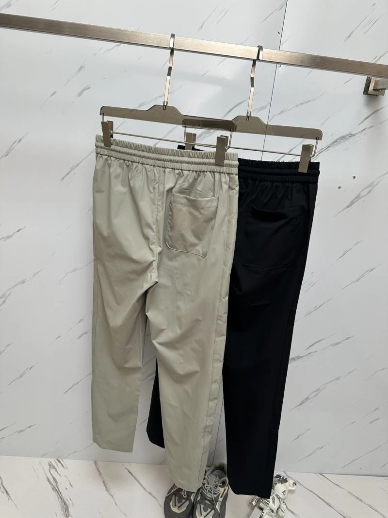 Packable Louis Vuitton Long Pants 133039