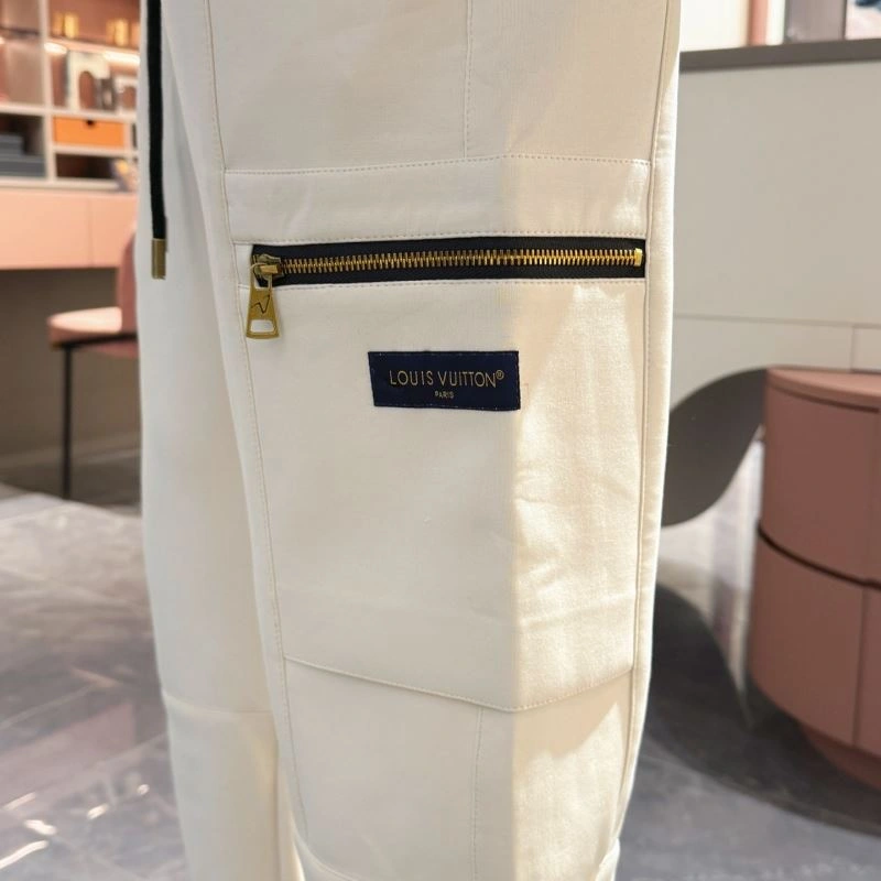 UrbanChic Louis Vuitton Long Pants 133020