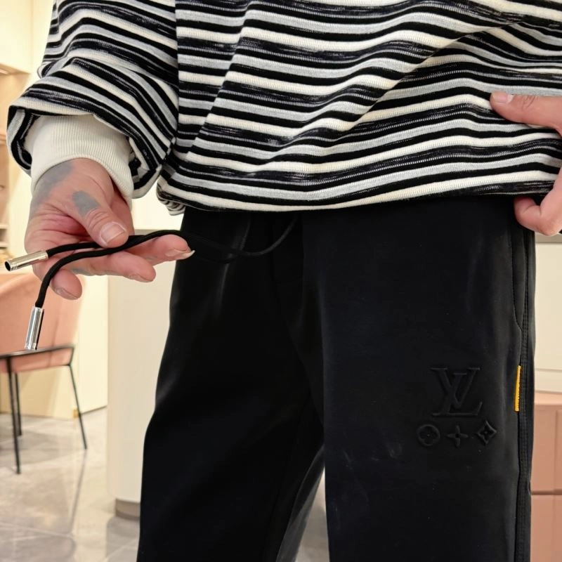 Louis Vuitton Long Pants Flexible 133002