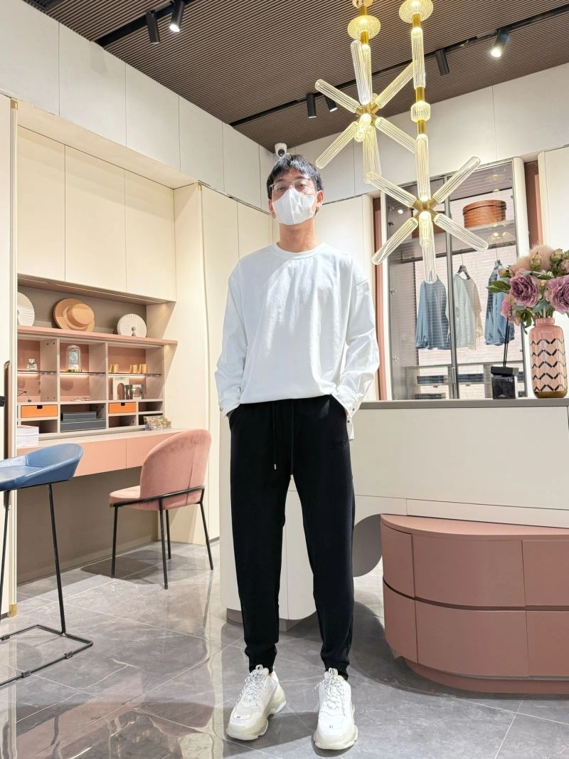 Versatile Louis Vuitton Long Pants 132997
