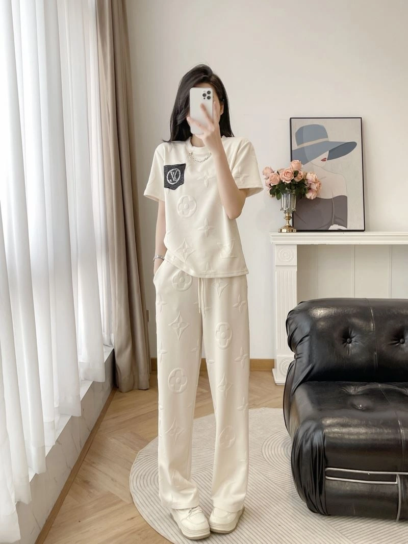 Durable Louis Vuitton Long Suits 138831