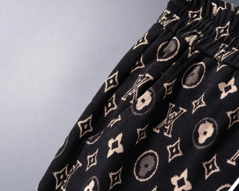 Stretchable Louis Vuitton Long Suits 131977