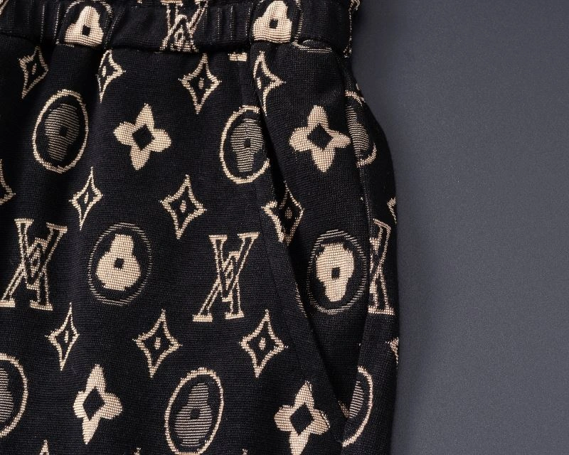 Stretchable Louis Vuitton Long Suits 131977