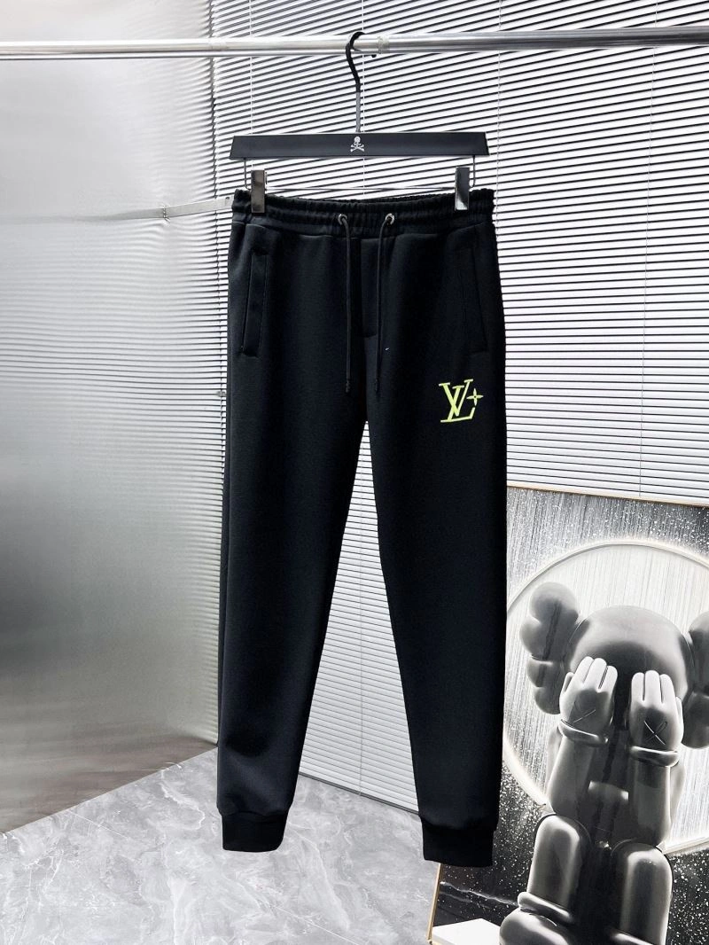 Fashionable Louis Vuitton Long Suits 137785
