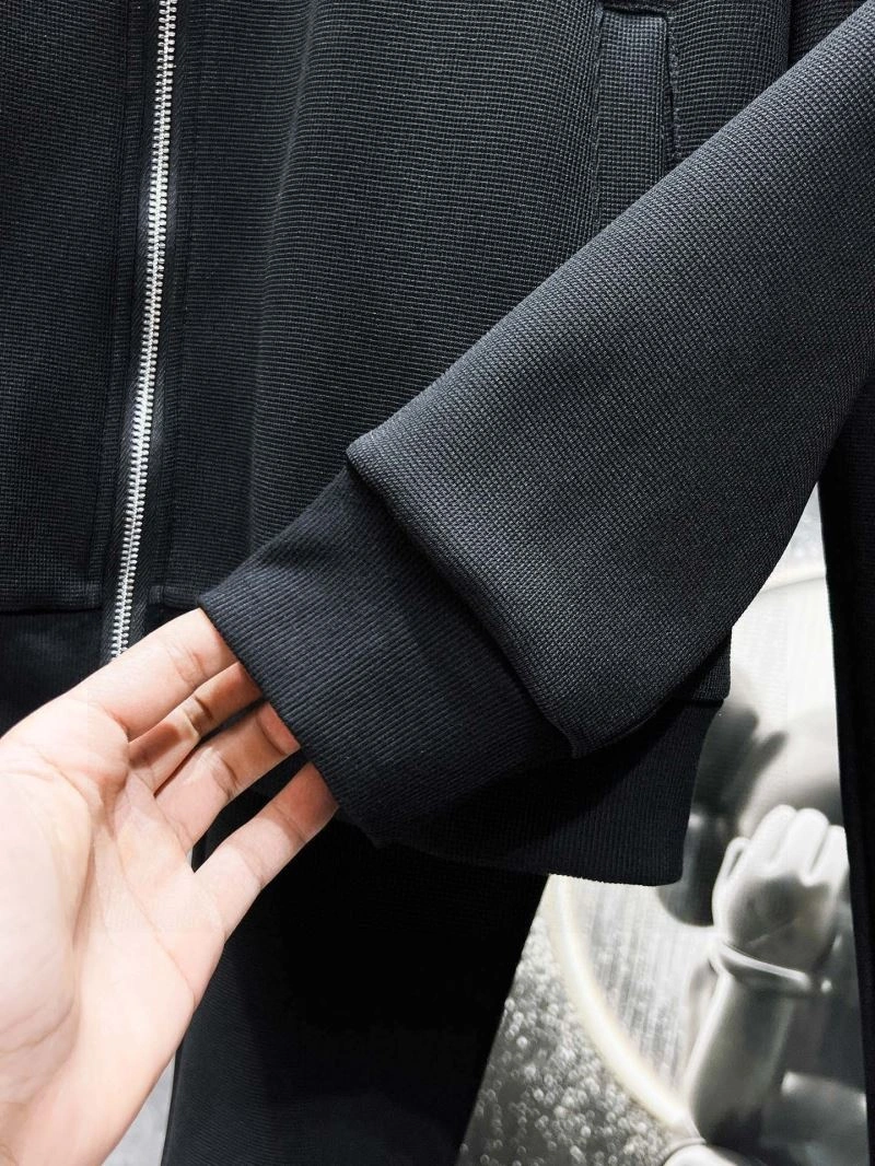 Fashionable Louis Vuitton Long Suits 137785