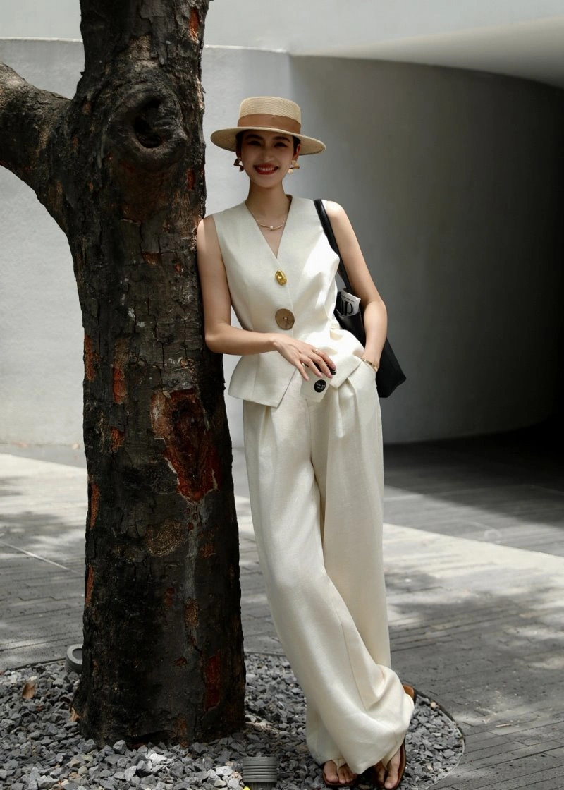 Louis Vuitton Long Suits Breathable 131782