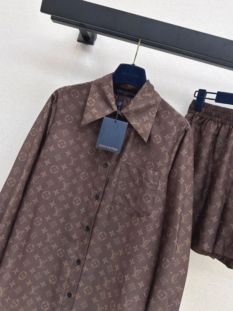 Colorful Louis Vuitton Long Suits 130755
