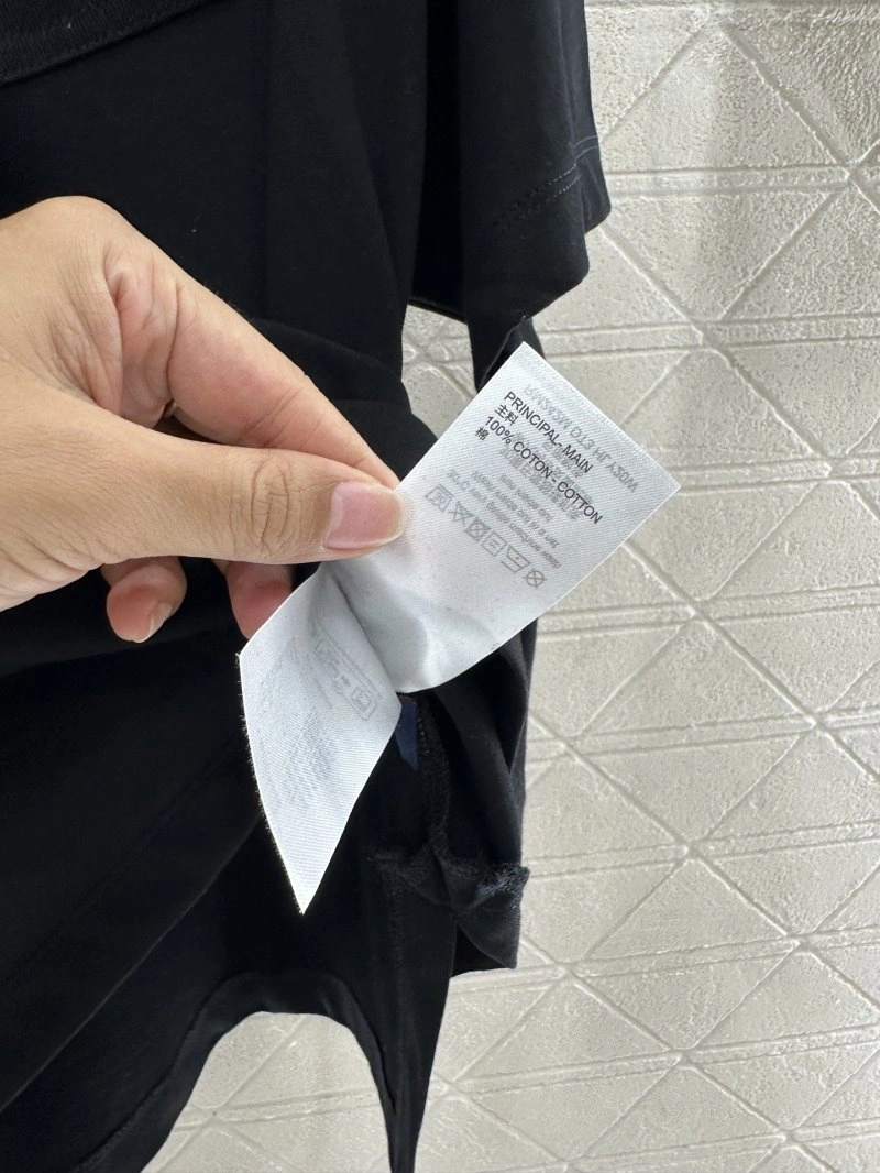 Packable Louis Vuitton Long Suits 131399