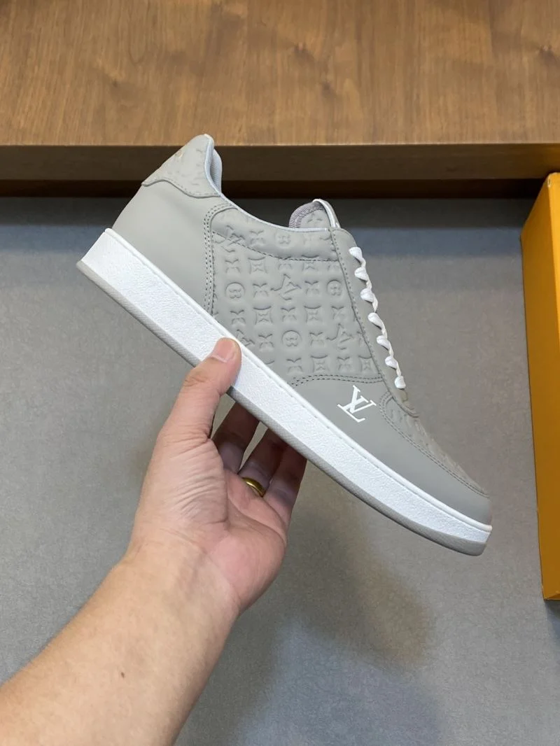 Louis Vuitton Low Shoes EasyCare 30808