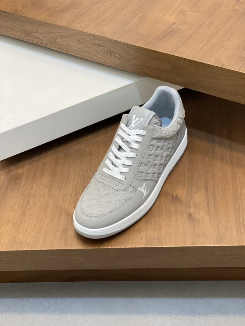 Louis Vuitton Low Shoes EasyCare 30808