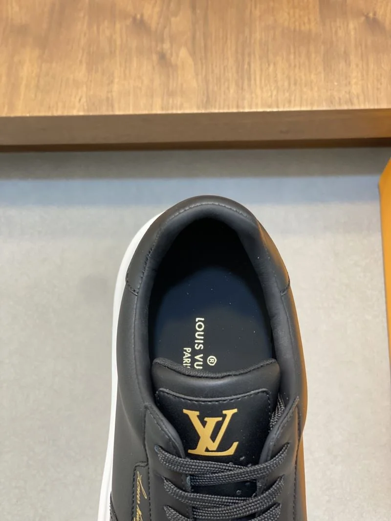 Contemporary Louis Vuitton Low Shoes 30803