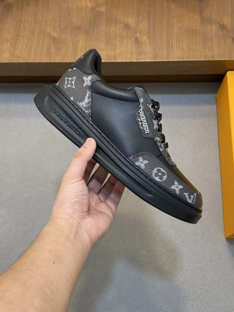Durable Louis Vuitton Low Shoes 30792