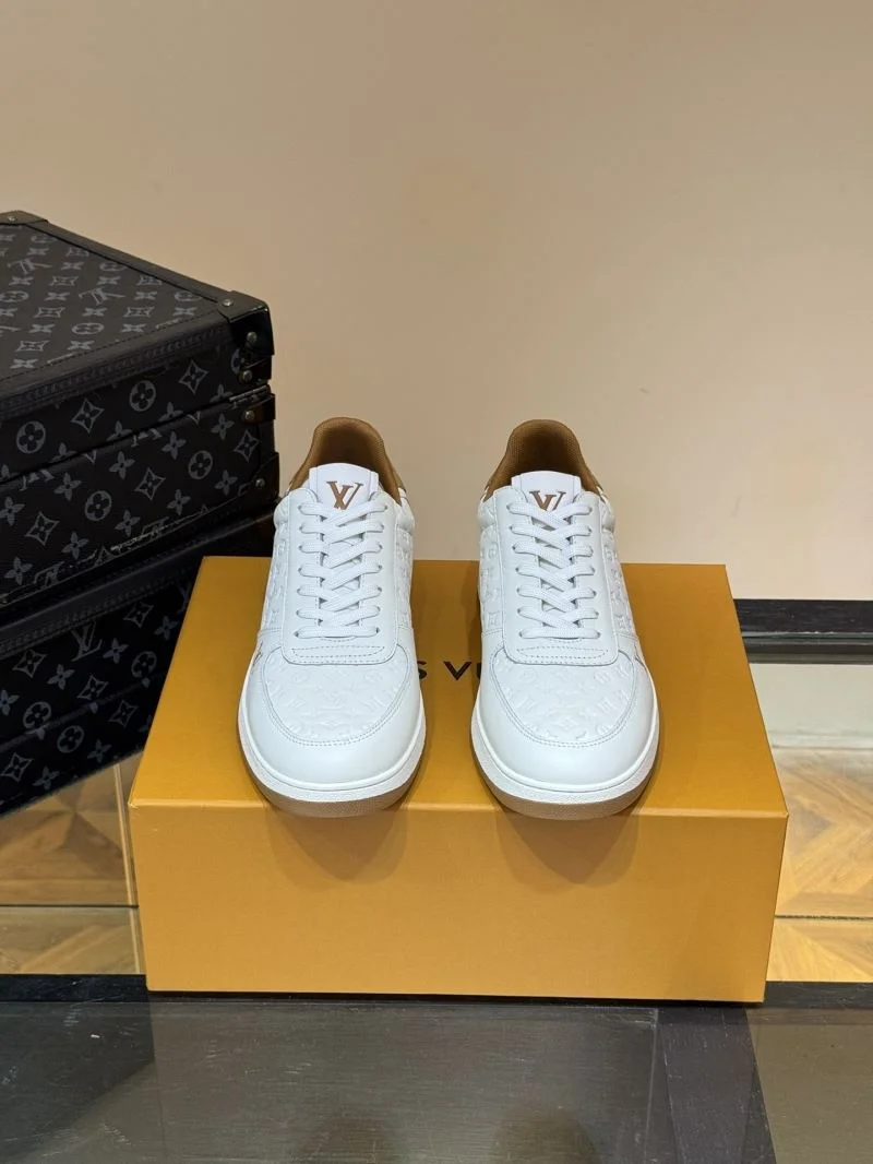 Bright Louis Vuitton Low Shoes 30816
