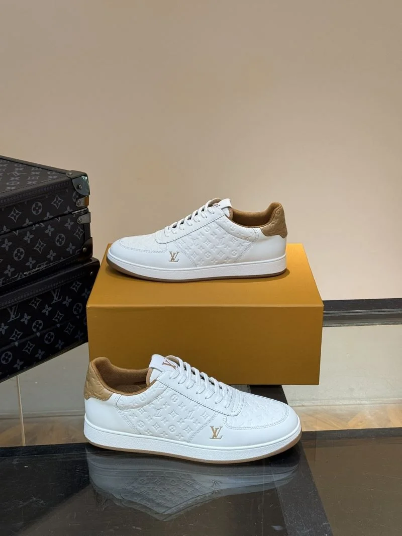 Bright Louis Vuitton Low Shoes 30816
