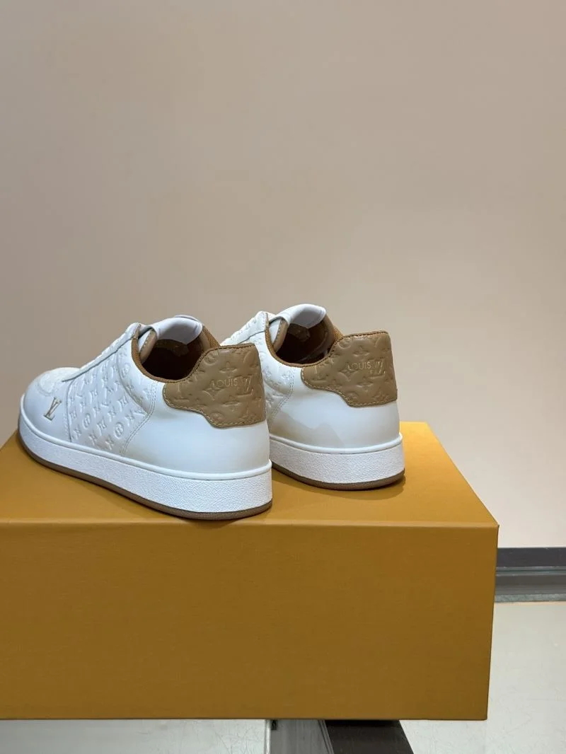 Bright Louis Vuitton Low Shoes 30816