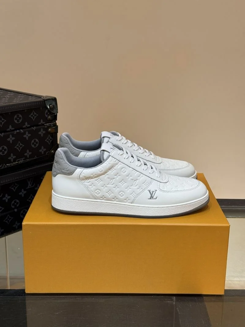 Louis Vuitton Low Shoes Practical 30324