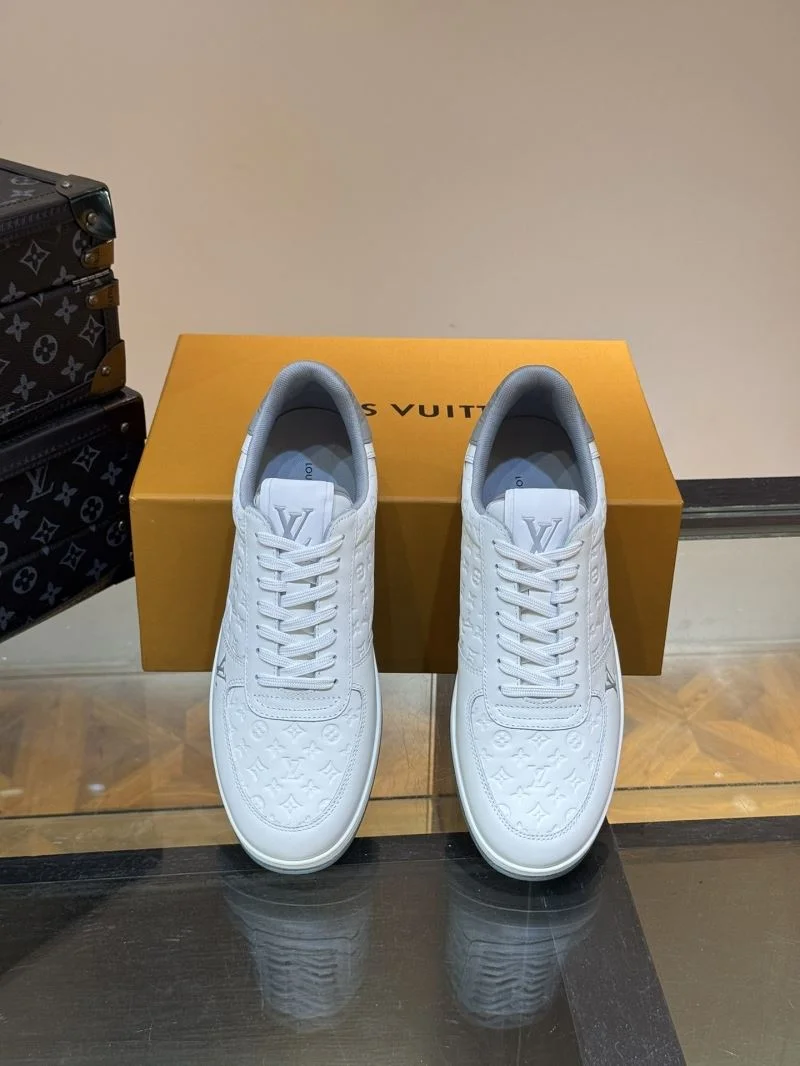 Louis Vuitton Low Shoes Practical 30324