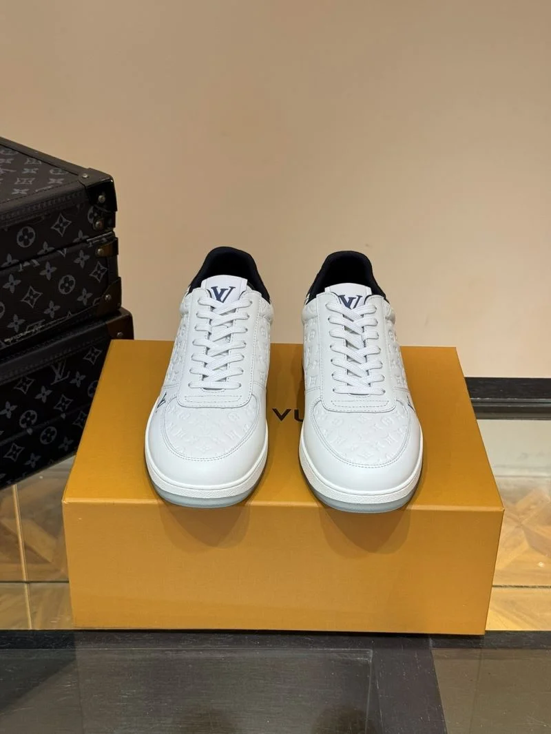 Louis Vuitton Low Shoes StreetReady 30789