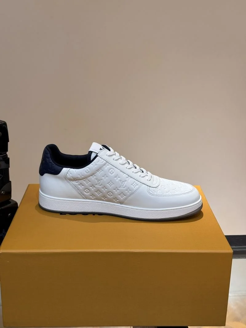 Louis Vuitton Low Shoes StreetReady 30789