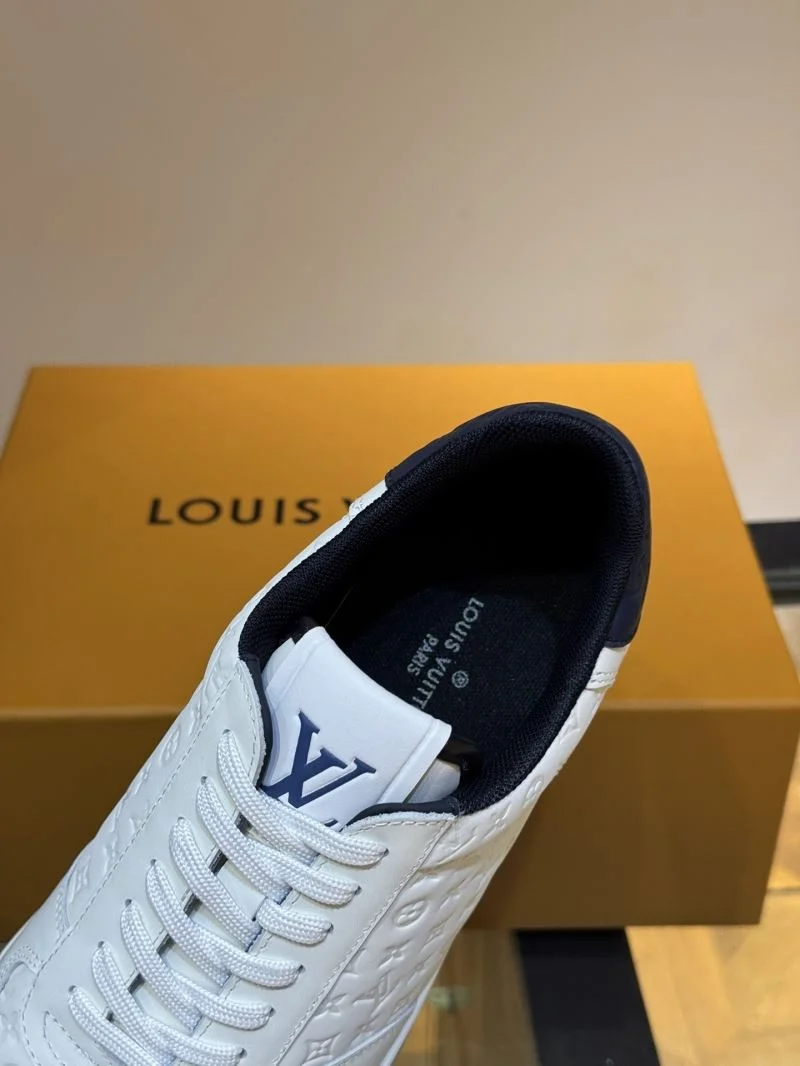 Louis Vuitton Low Shoes StreetReady 30789