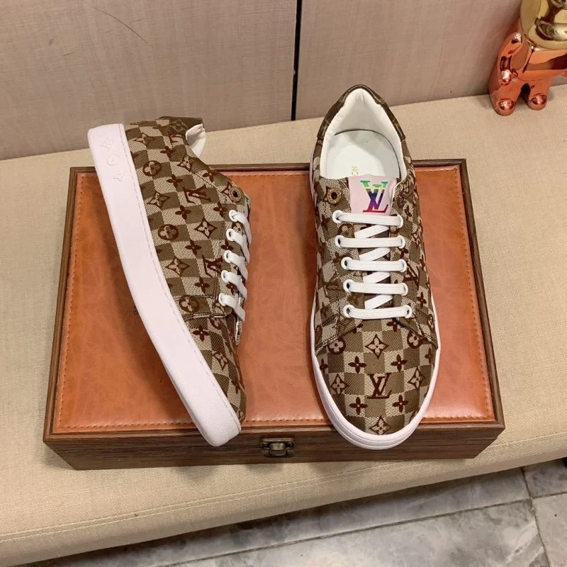 Versatile Louis Vuitton Low Shoes 30793