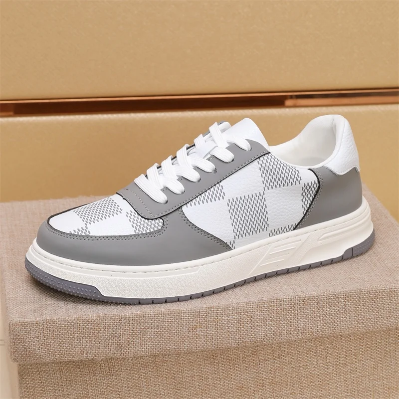 Louis Vuitton Low Shoes TimelessDesign 30813