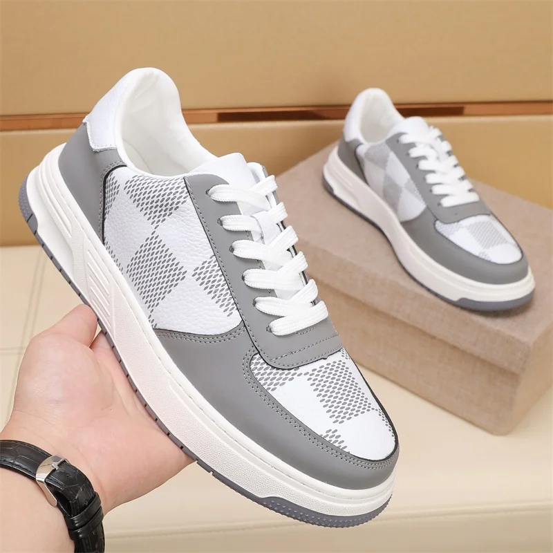 Louis Vuitton Low Shoes TimelessDesign 30813