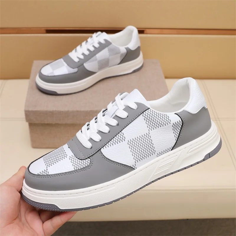 Louis Vuitton Low Shoes TimelessDesign 30813
