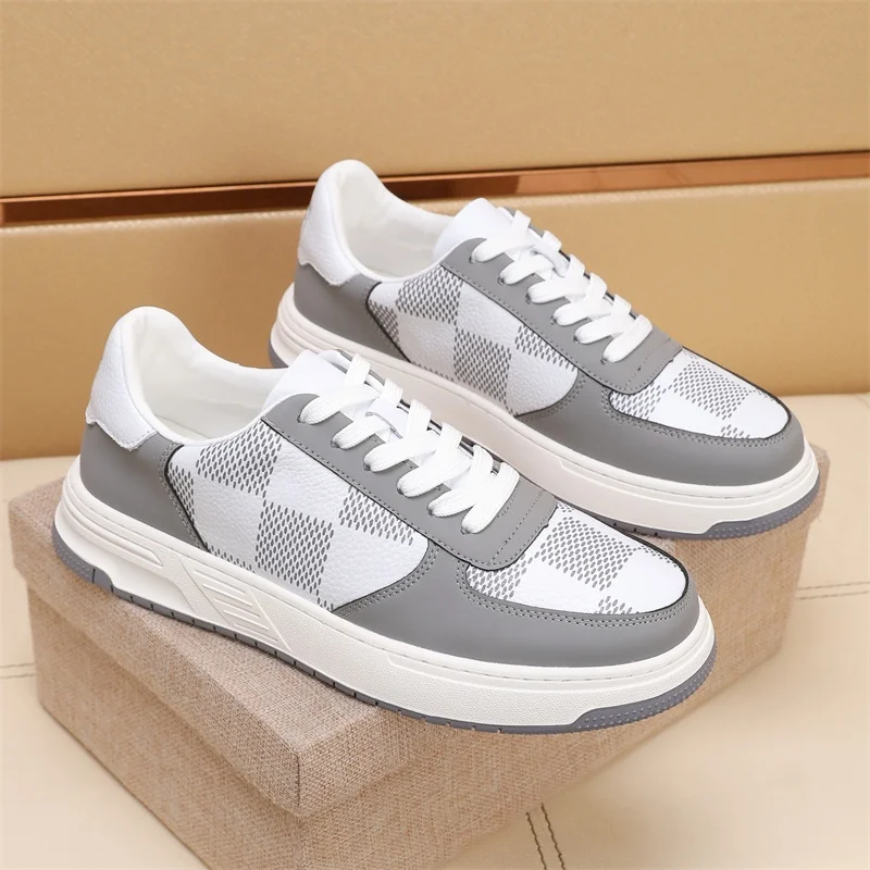 Louis Vuitton Low Shoes TimelessDesign 30813