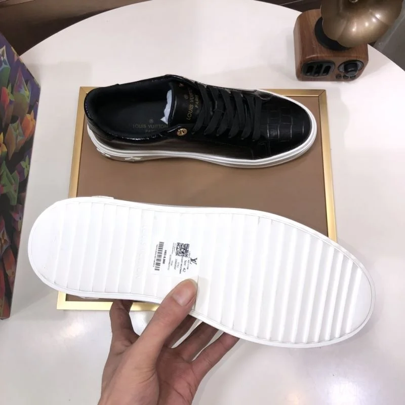Resilient Louis Vuitton Low Shoes 30796