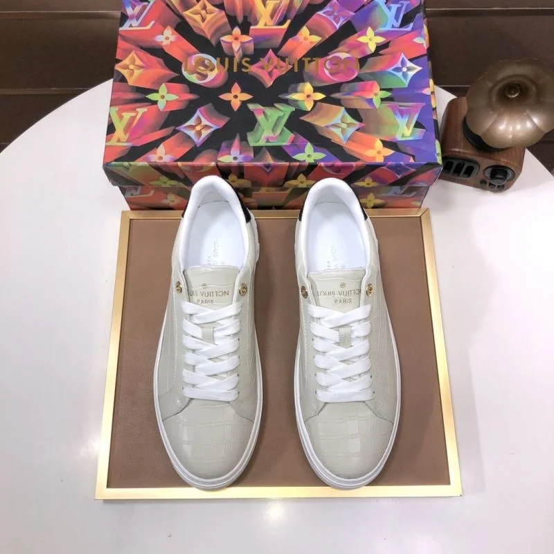 Louis Vuitton Low Shoes Supportive 30815
