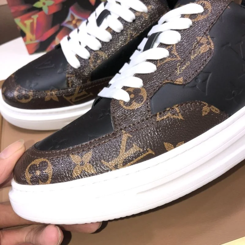 TimelessDesign Louis Vuitton Low Shoes 30805