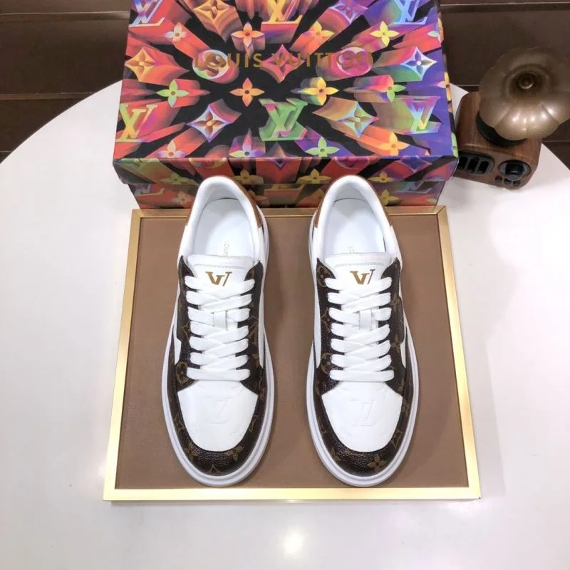 Louis Vuitton Low Shoes Bold 30794