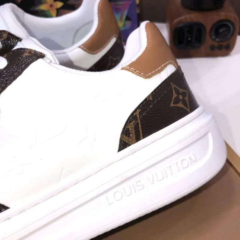 Louis Vuitton Low Shoes Bold 30794