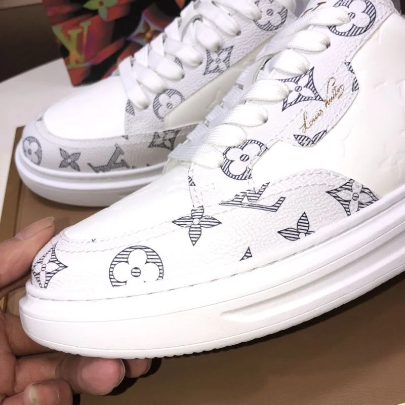 ZipUp Louis Vuitton Low Shoes 30810